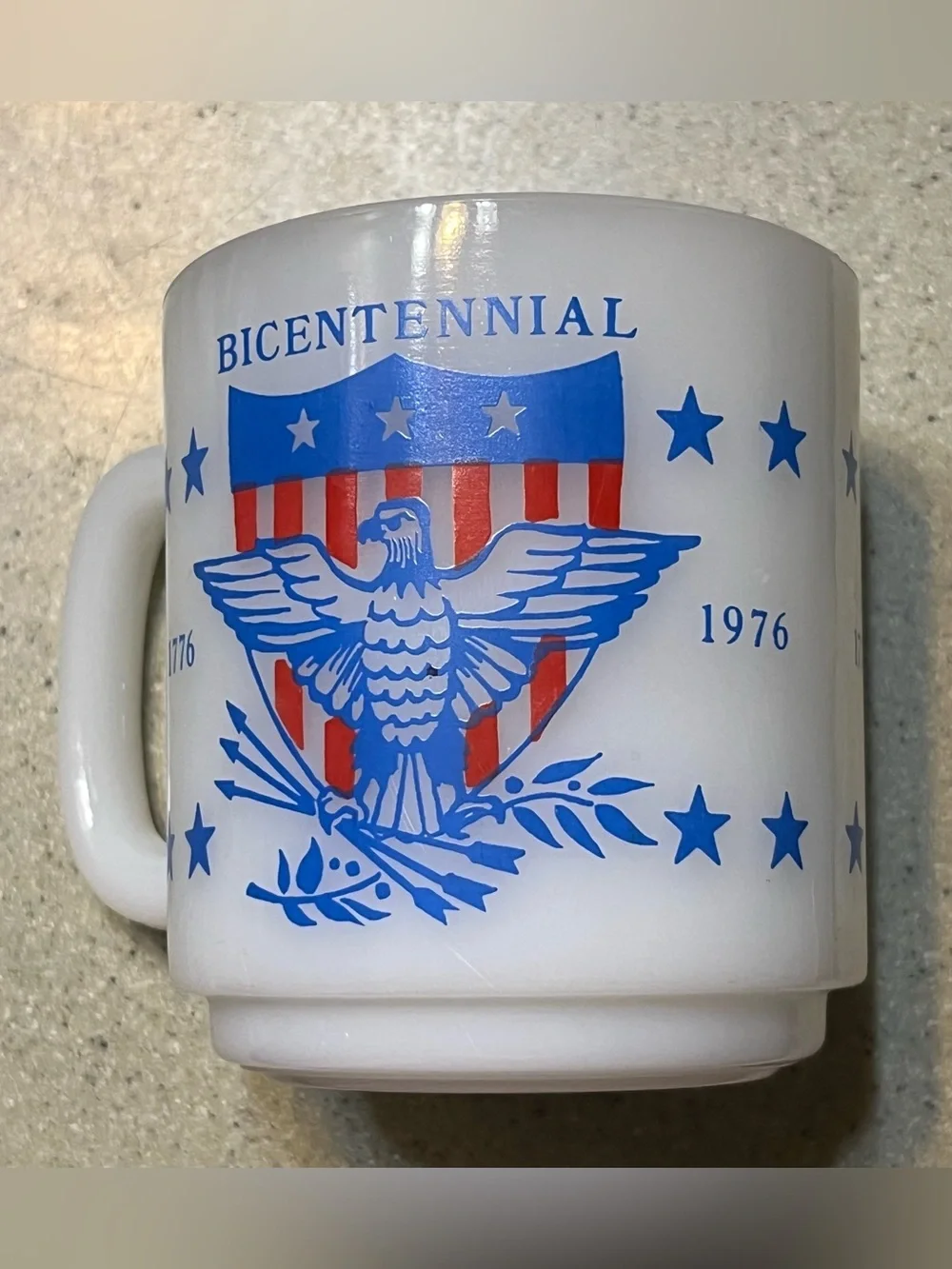 Vintage GLASBAKE Milk Glass Coffee Mug AMERICA 200 Year BICENTENNIAL 1976 1976
